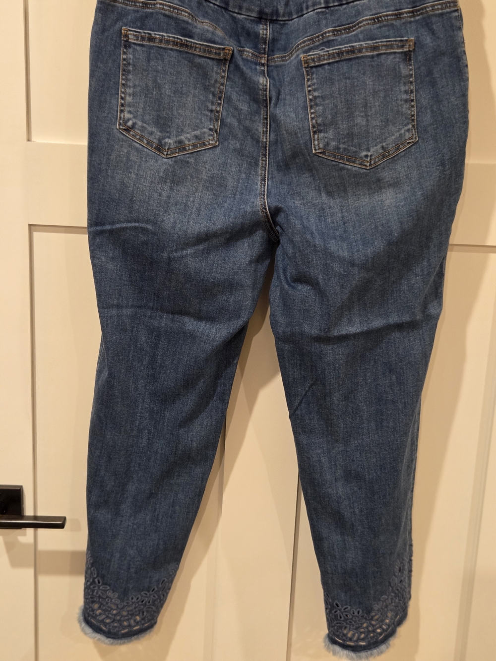 Chico's Mid-Blue Cropped Jeans with Scalloped Laser-Cut Hem - Picture 3 of 9